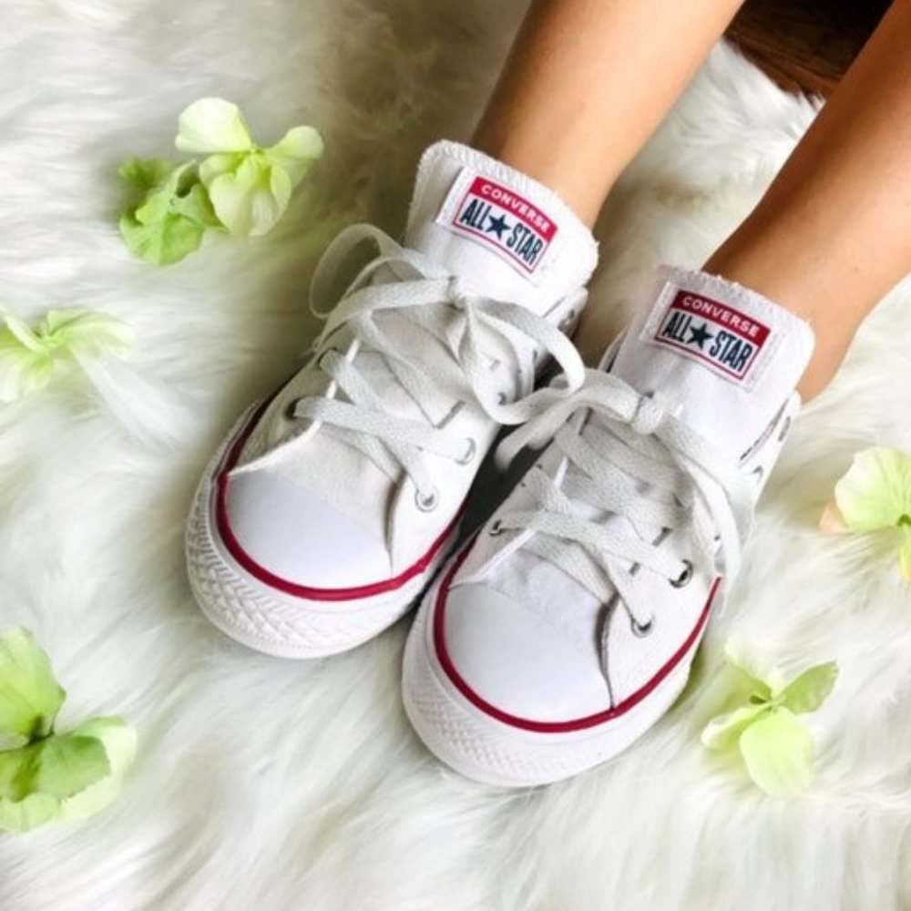 White Converse Chuck Taylor All Star